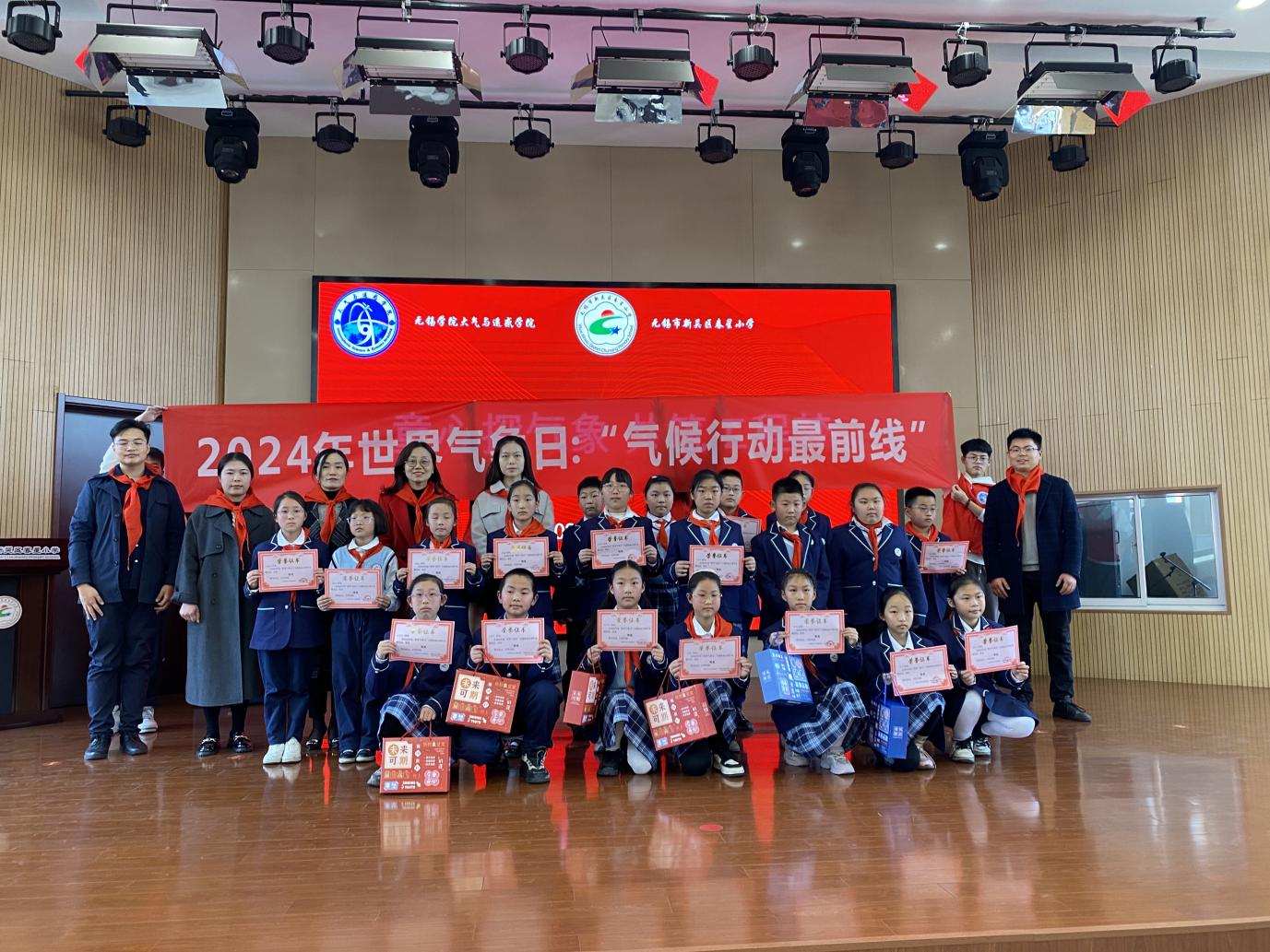 8195F95360EF918B54DB054668E9F641